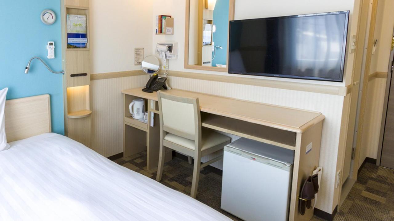 Toyoko Inn Tokyo Keihin Tohoku sen Oji eki Kita guchi Luaran gambar